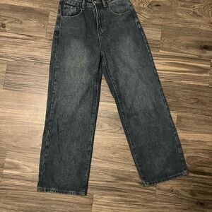 Classic dark blue Denim Jeans